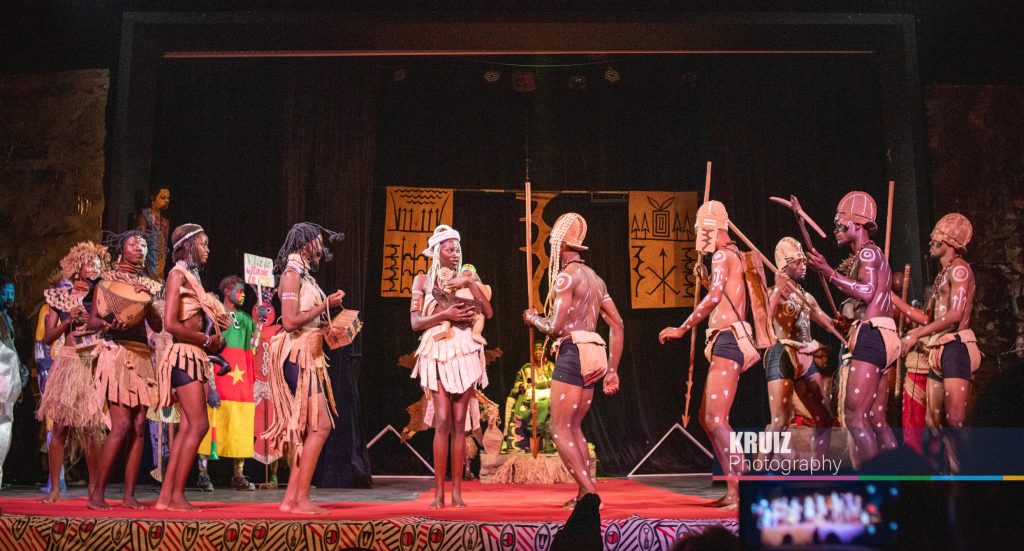 Vêtement traditionnel EKANG — Focus sur le cameroun